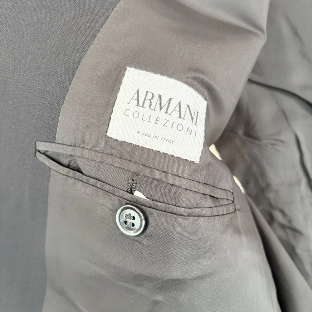 Vintage Armani Collezioni Sport Coat Blazer Jacket in Black Wool Men 44R Italy